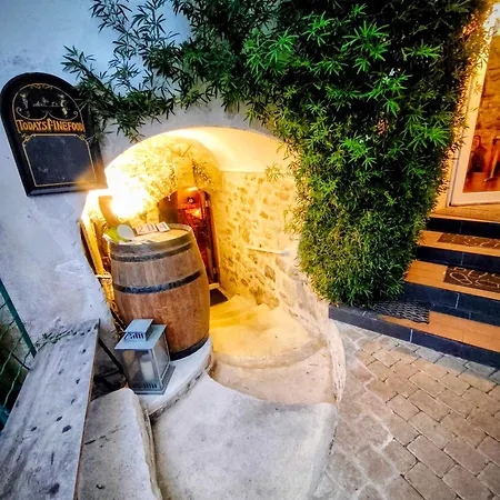 Hébergement de vacances 3 Gites- Le Roosevelt, Côte 204, Côte 204 Bis *